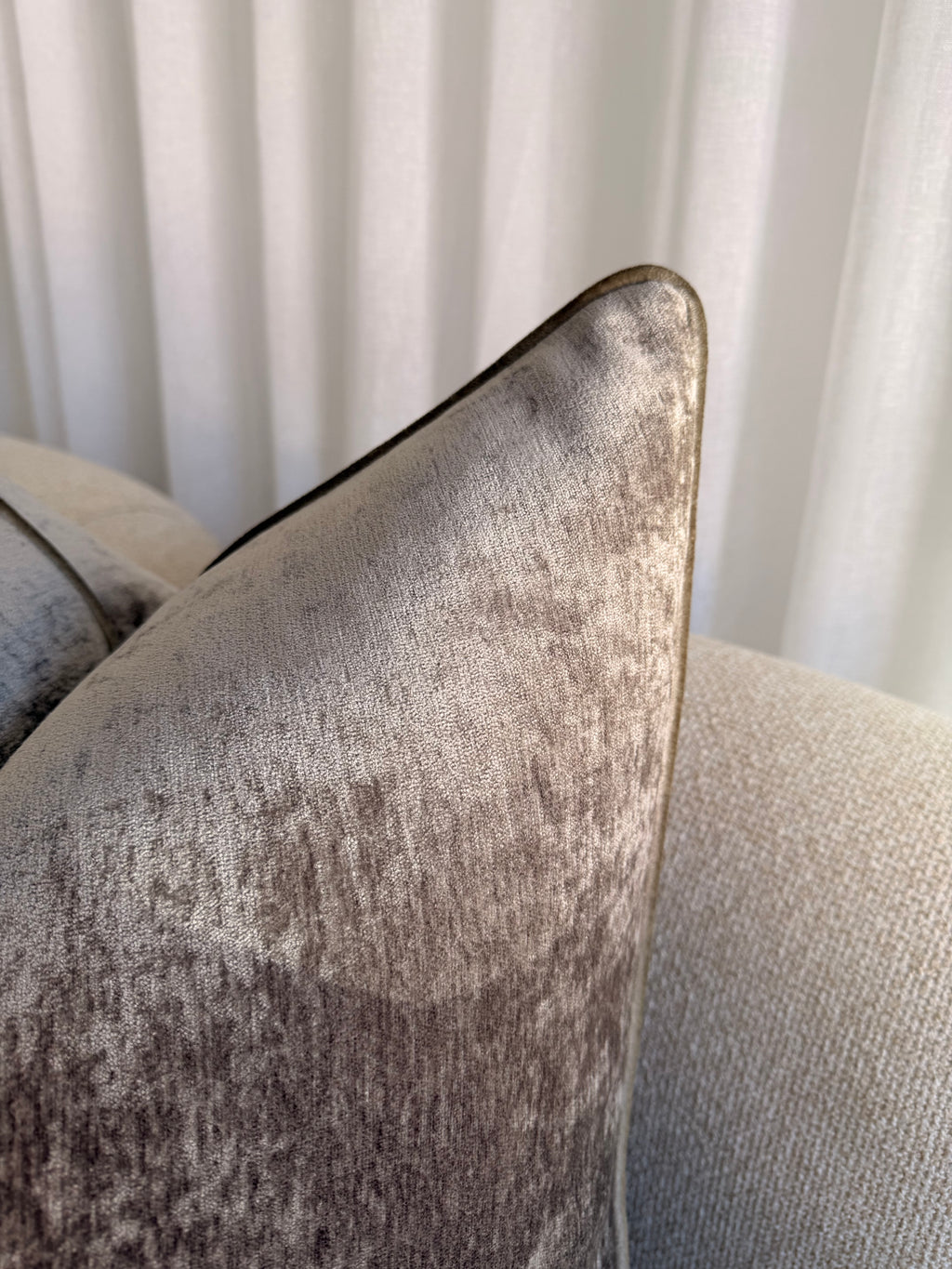 Berryl Velvet 55x55Cushion Cover