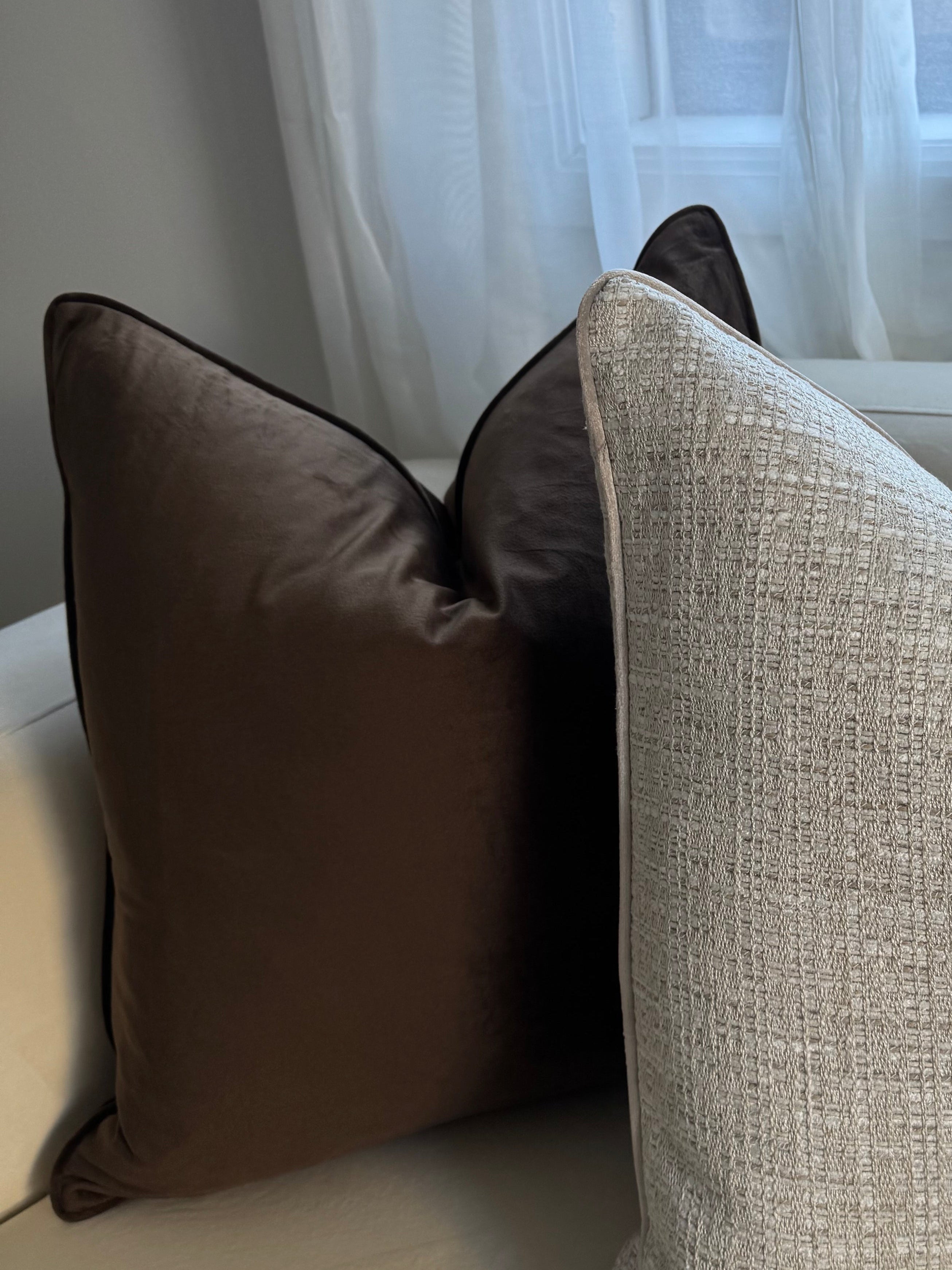 Chestnut velvet cushion cover 55x55cm